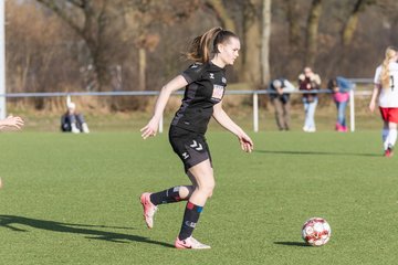 Bild 243 - wBJ SV Wahlstedt - SV Henstedt Ulzburg : Ergebnis: 0:1